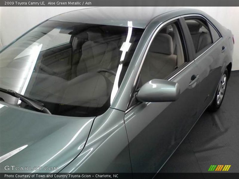 Aloe Green Metallic / Ash 2009 Toyota Camry LE