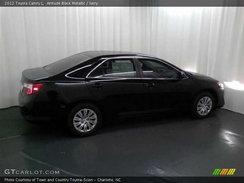 Attitude Black Metallic / Ivory 2012 Toyota Camry L