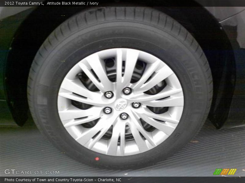 Attitude Black Metallic / Ivory 2012 Toyota Camry L