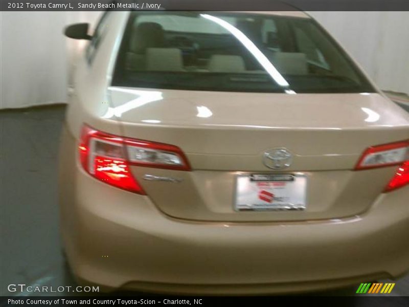 Sandy Beach Metallic / Ivory 2012 Toyota Camry L