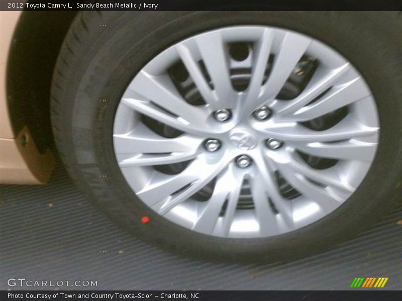 Sandy Beach Metallic / Ivory 2012 Toyota Camry L