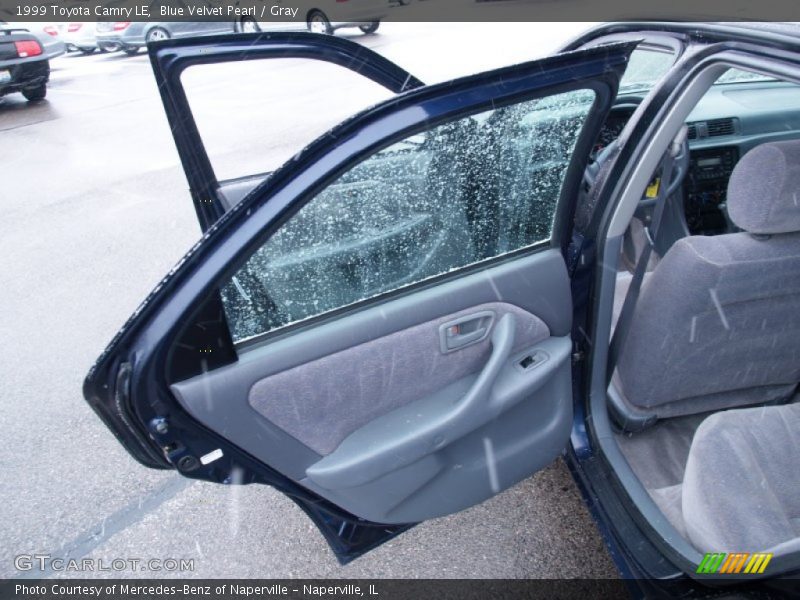 Blue Velvet Pearl / Gray 1999 Toyota Camry LE
