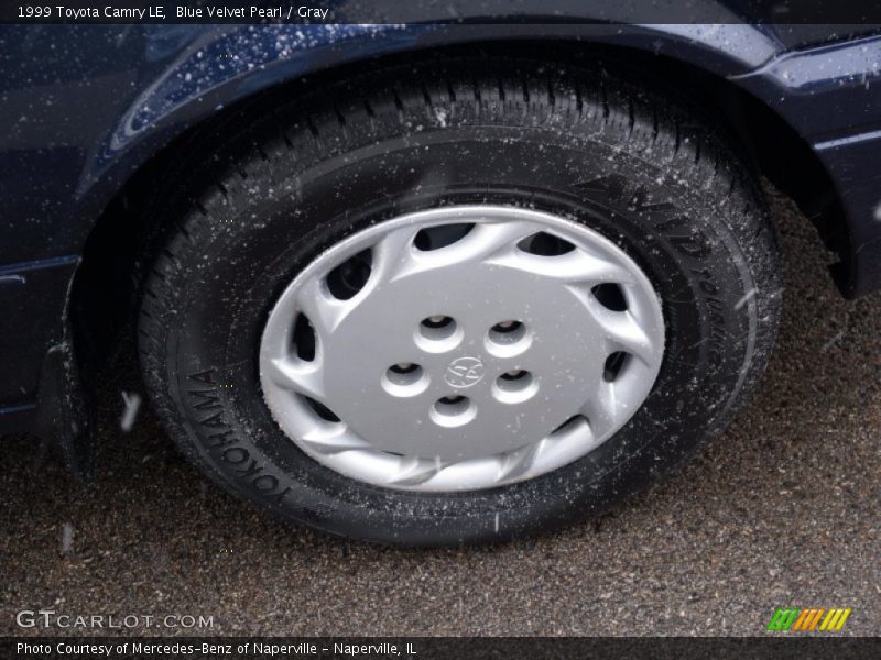 Blue Velvet Pearl / Gray 1999 Toyota Camry LE