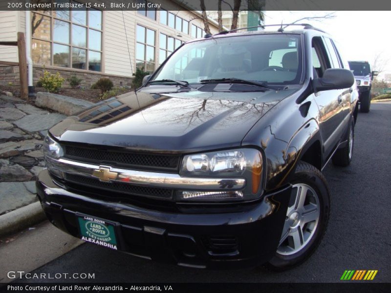 Black / Light Gray 2005 Chevrolet TrailBlazer LS 4x4