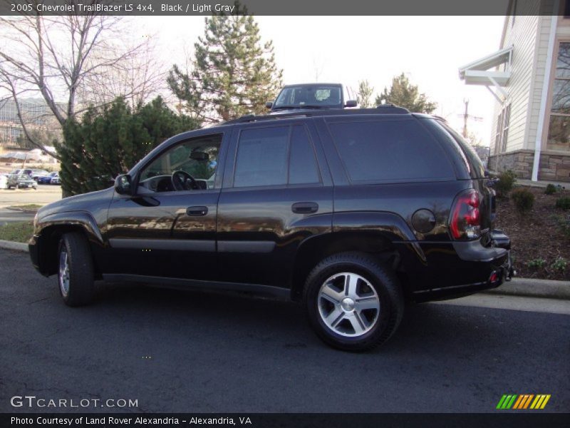 Black / Light Gray 2005 Chevrolet TrailBlazer LS 4x4
