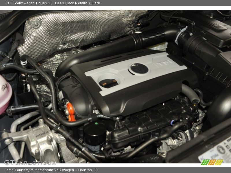 Deep Black Metallic / Black 2012 Volkswagen Tiguan SE