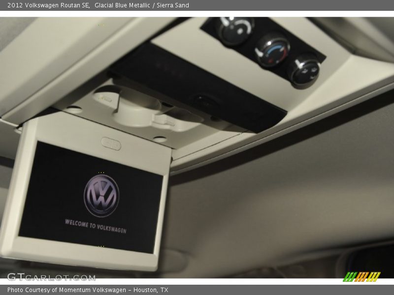 Glacial Blue Metallic / Sierra Sand 2012 Volkswagen Routan SE