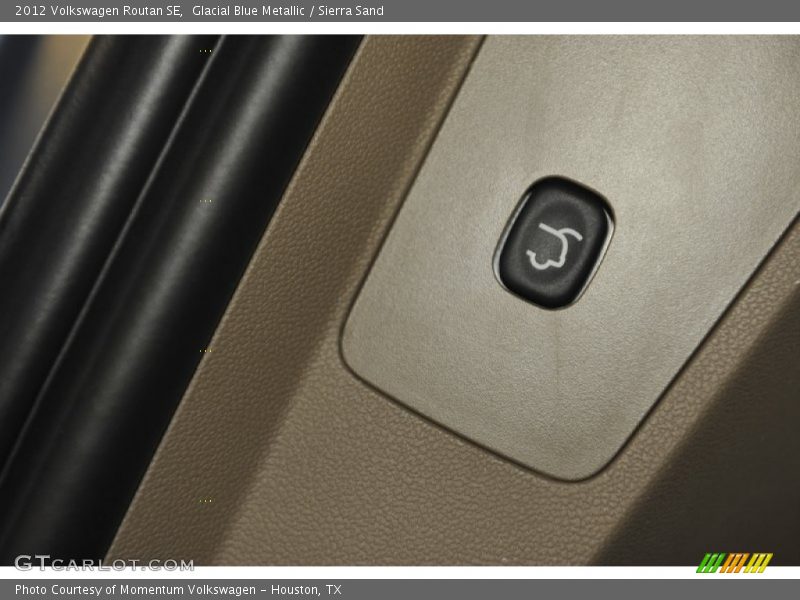 Glacial Blue Metallic / Sierra Sand 2012 Volkswagen Routan SE