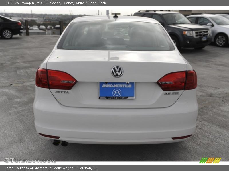Candy White / Titan Black 2012 Volkswagen Jetta SEL Sedan