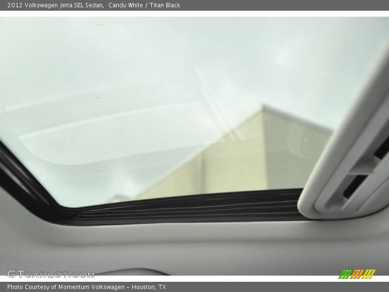 Candy White / Titan Black 2012 Volkswagen Jetta SEL Sedan