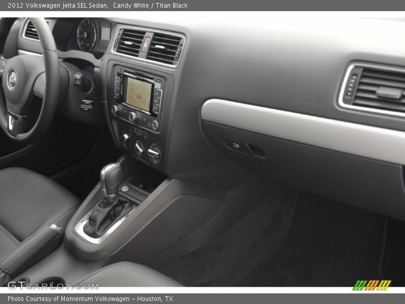 Candy White / Titan Black 2012 Volkswagen Jetta SEL Sedan