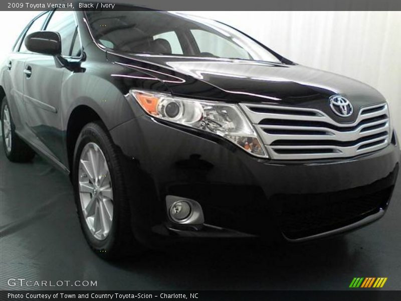 Black / Ivory 2009 Toyota Venza I4