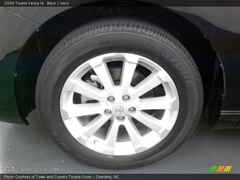 Black / Ivory 2009 Toyota Venza I4