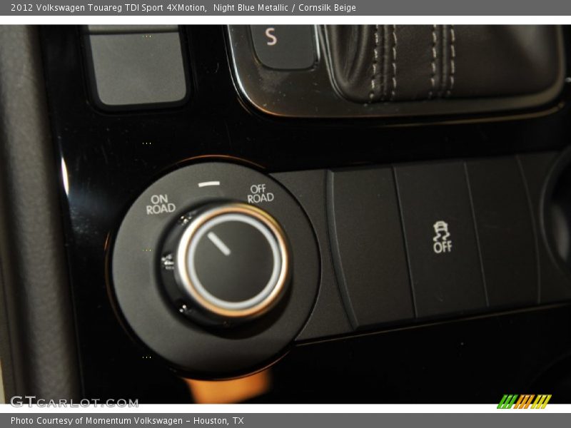 Night Blue Metallic / Cornsilk Beige 2012 Volkswagen Touareg TDI Sport 4XMotion