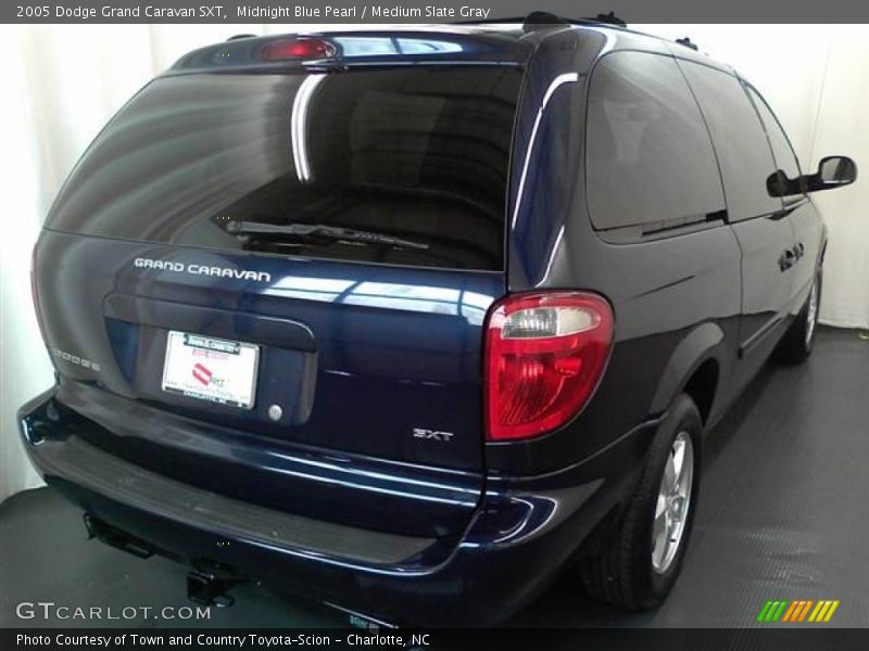 Midnight Blue Pearl / Medium Slate Gray 2005 Dodge Grand Caravan SXT