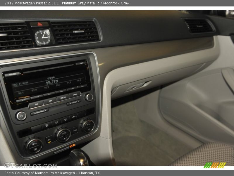 Platinum Gray Metallic / Moonrock Gray 2012 Volkswagen Passat 2.5L S