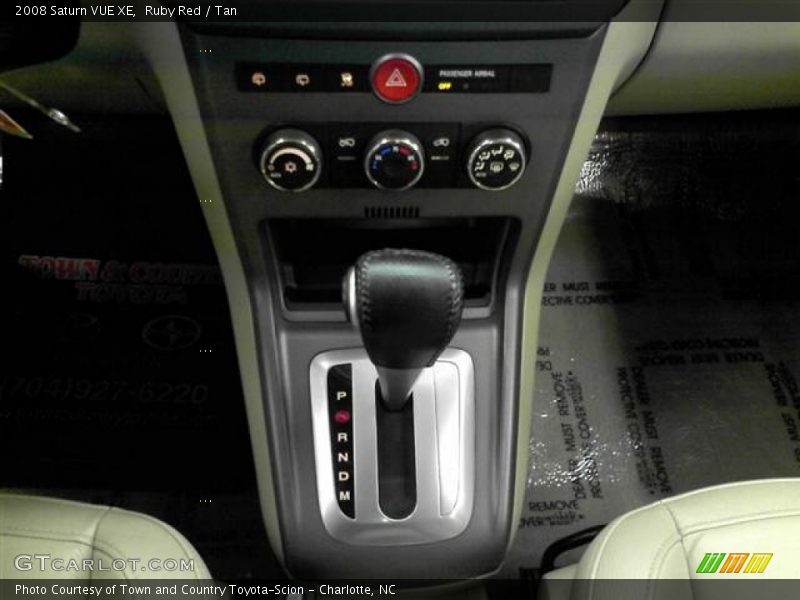 Ruby Red / Tan 2008 Saturn VUE XE