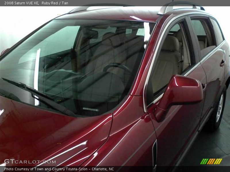 Ruby Red / Tan 2008 Saturn VUE XE