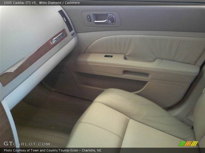 White Diamond / Cashmere 2005 Cadillac STS V6