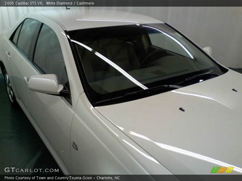 White Diamond / Cashmere 2005 Cadillac STS V6