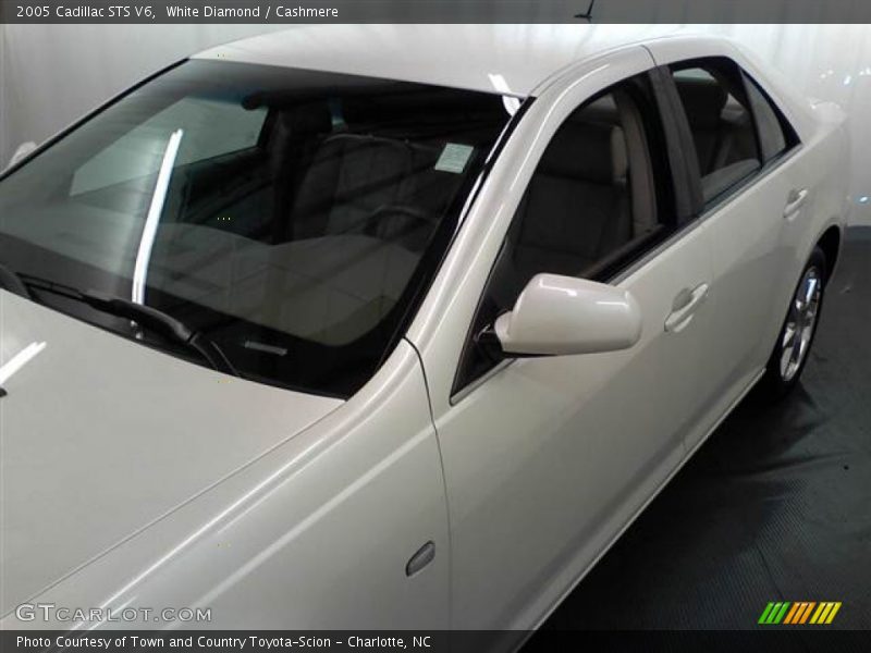 White Diamond / Cashmere 2005 Cadillac STS V6