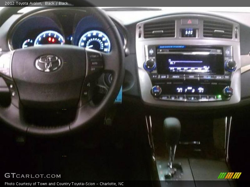 Black / Black 2012 Toyota Avalon