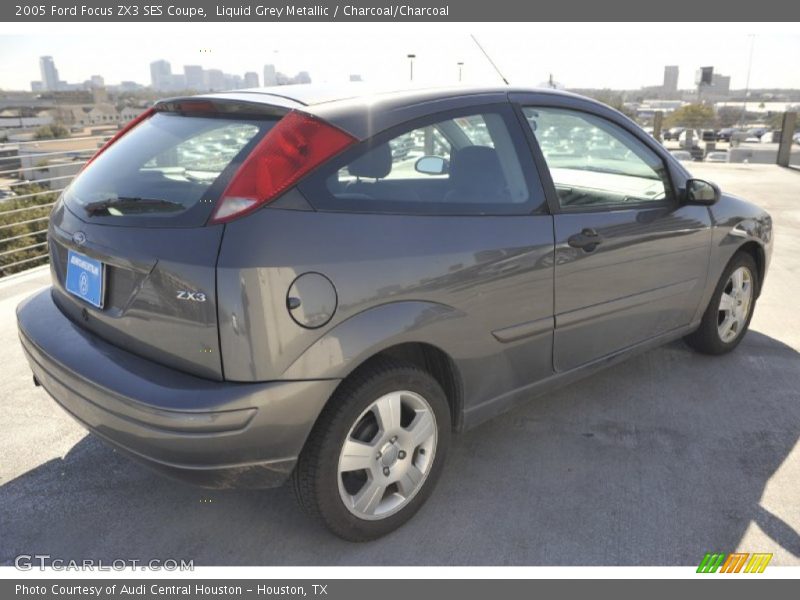 Liquid Grey Metallic / Charcoal/Charcoal 2005 Ford Focus ZX3 SES Coupe