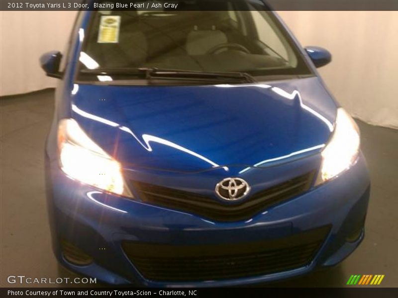 Blazing Blue Pearl / Ash Gray 2012 Toyota Yaris L 3 Door