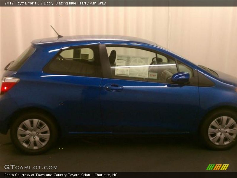 Blazing Blue Pearl / Ash Gray 2012 Toyota Yaris L 3 Door