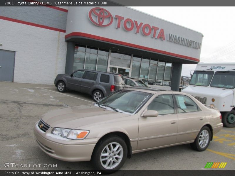 Cashmere Beige Metallic / Oak 2001 Toyota Camry XLE V6