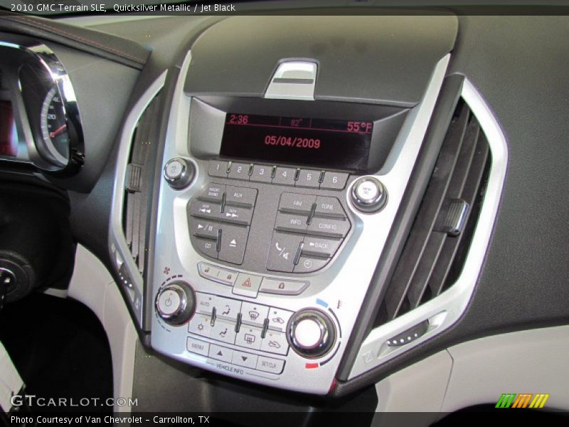 Quicksilver Metallic / Jet Black 2010 GMC Terrain SLE