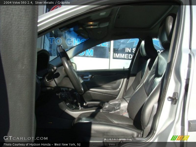 Silver Metallic / Graphite 2004 Volvo S60 2.4