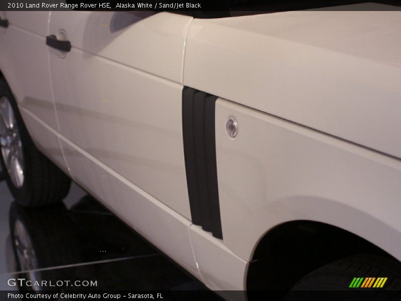 Alaska White / Sand/Jet Black 2010 Land Rover Range Rover HSE