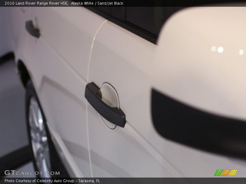 Alaska White / Sand/Jet Black 2010 Land Rover Range Rover HSE