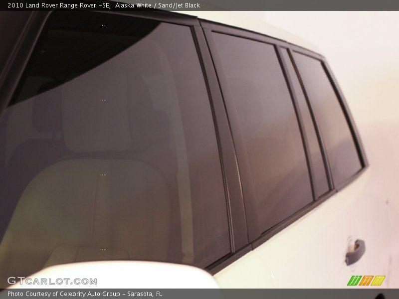 Alaska White / Sand/Jet Black 2010 Land Rover Range Rover HSE