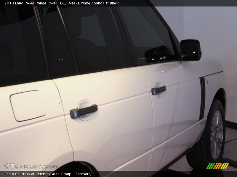 Alaska White / Sand/Jet Black 2010 Land Rover Range Rover HSE