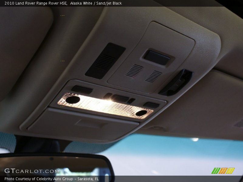 Alaska White / Sand/Jet Black 2010 Land Rover Range Rover HSE