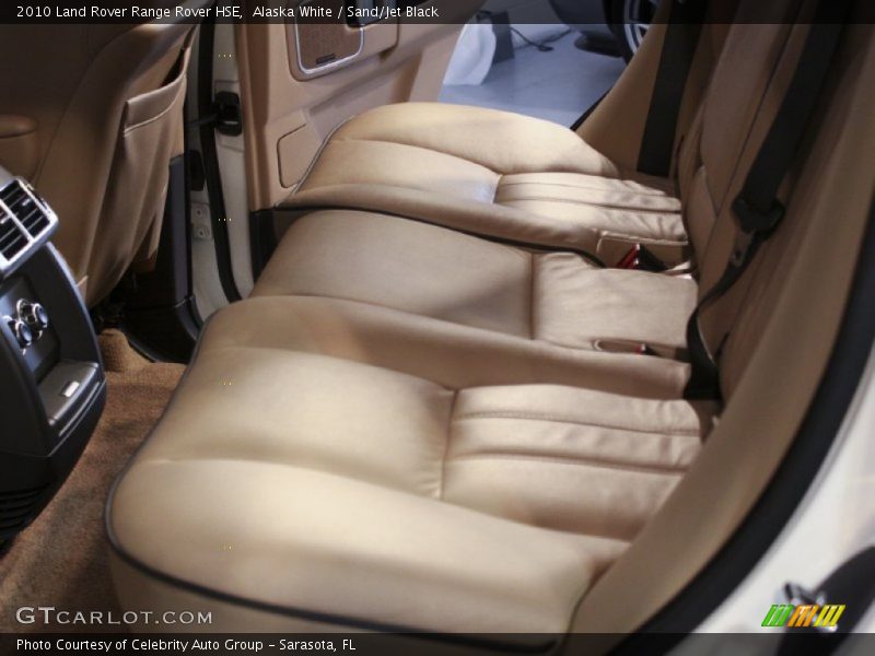 Alaska White / Sand/Jet Black 2010 Land Rover Range Rover HSE