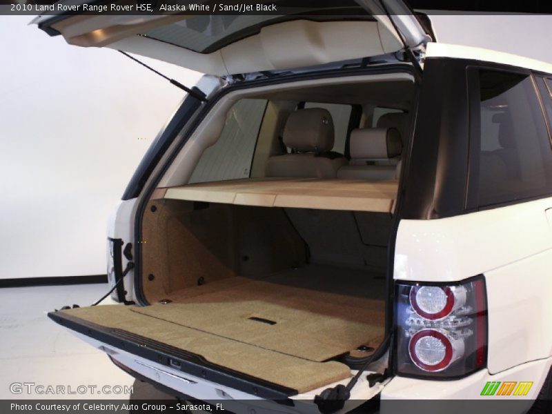 Alaska White / Sand/Jet Black 2010 Land Rover Range Rover HSE
