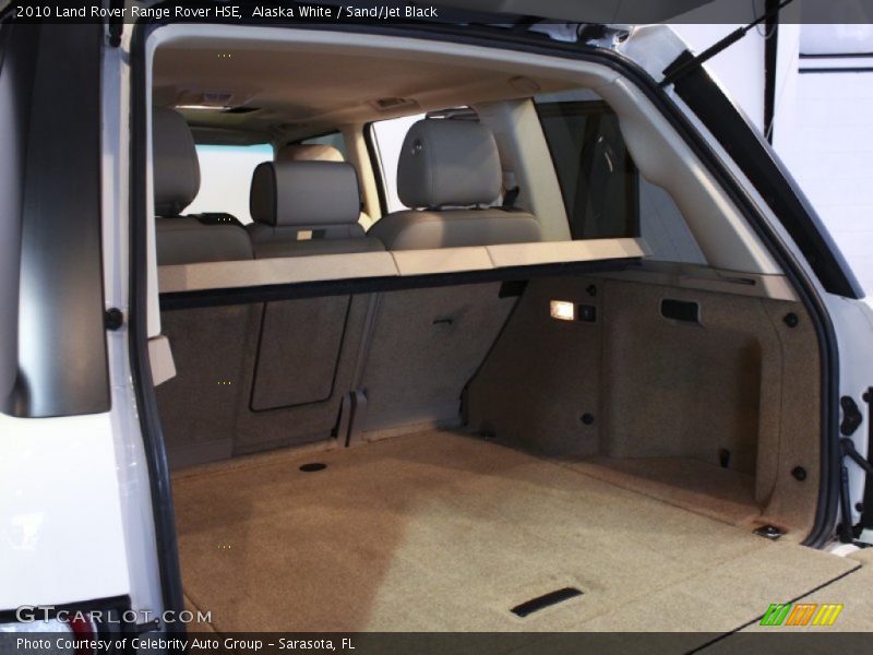 Alaska White / Sand/Jet Black 2010 Land Rover Range Rover HSE