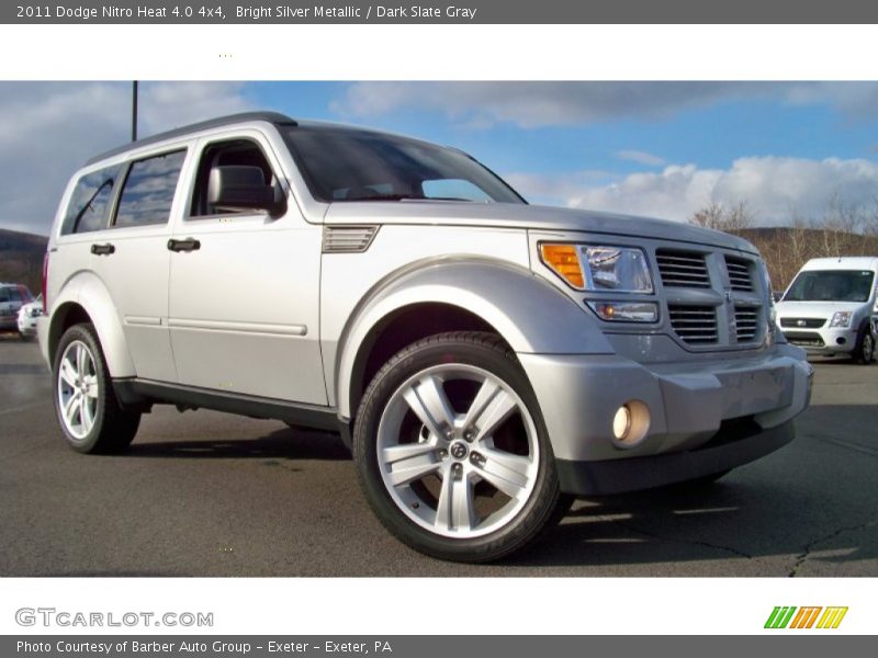 Front 3/4 View of 2011 Nitro Heat 4.0 4x4