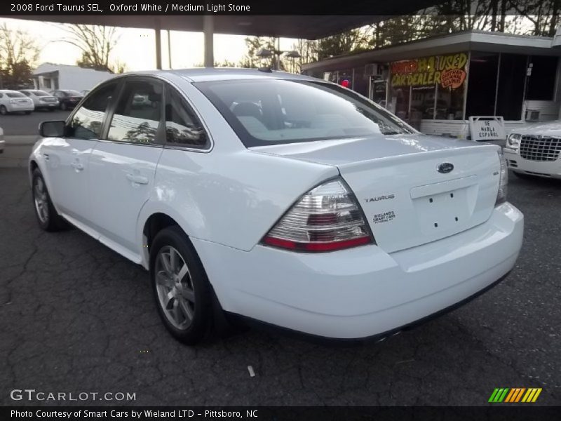 Oxford White / Medium Light Stone 2008 Ford Taurus SEL