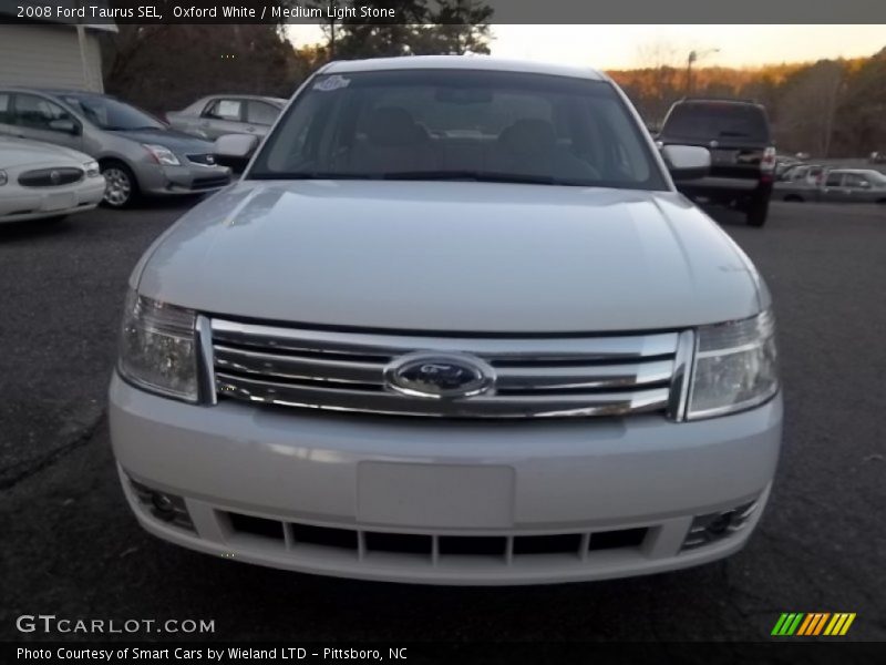 Oxford White / Medium Light Stone 2008 Ford Taurus SEL