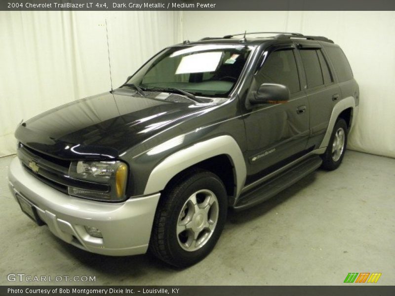 Dark Gray Metallic / Medium Pewter 2004 Chevrolet TrailBlazer LT 4x4