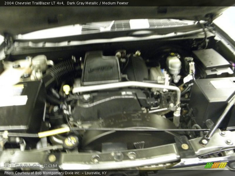 Dark Gray Metallic / Medium Pewter 2004 Chevrolet TrailBlazer LT 4x4