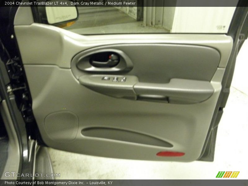 Dark Gray Metallic / Medium Pewter 2004 Chevrolet TrailBlazer LT 4x4