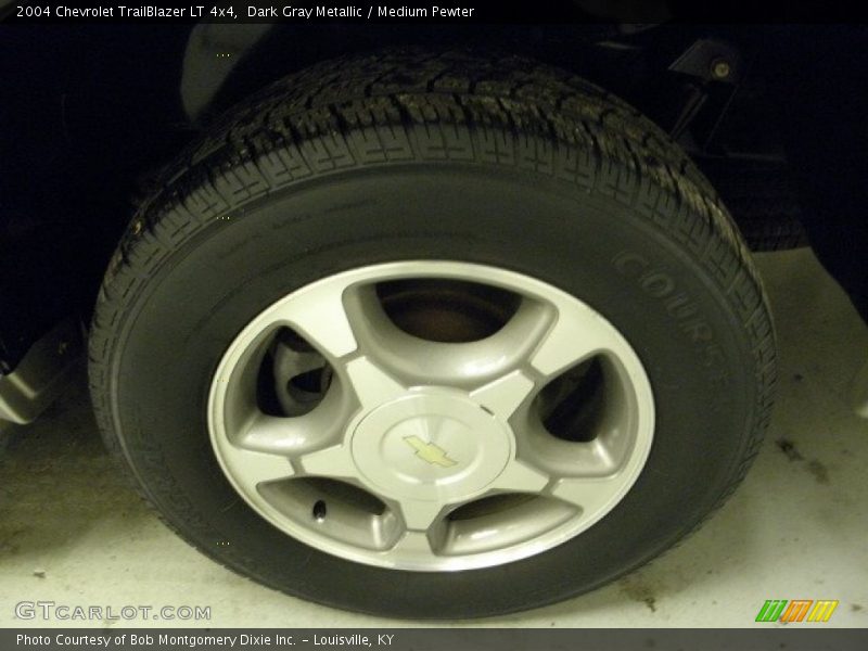 Dark Gray Metallic / Medium Pewter 2004 Chevrolet TrailBlazer LT 4x4