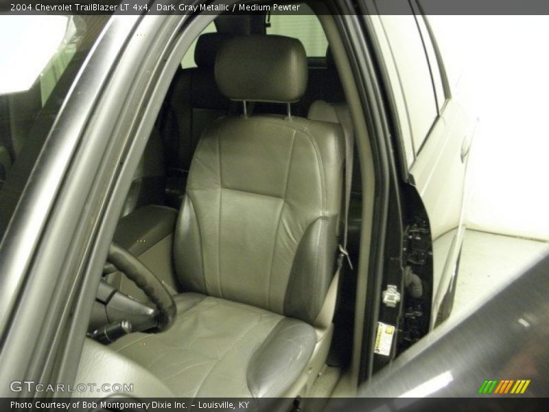 Dark Gray Metallic / Medium Pewter 2004 Chevrolet TrailBlazer LT 4x4