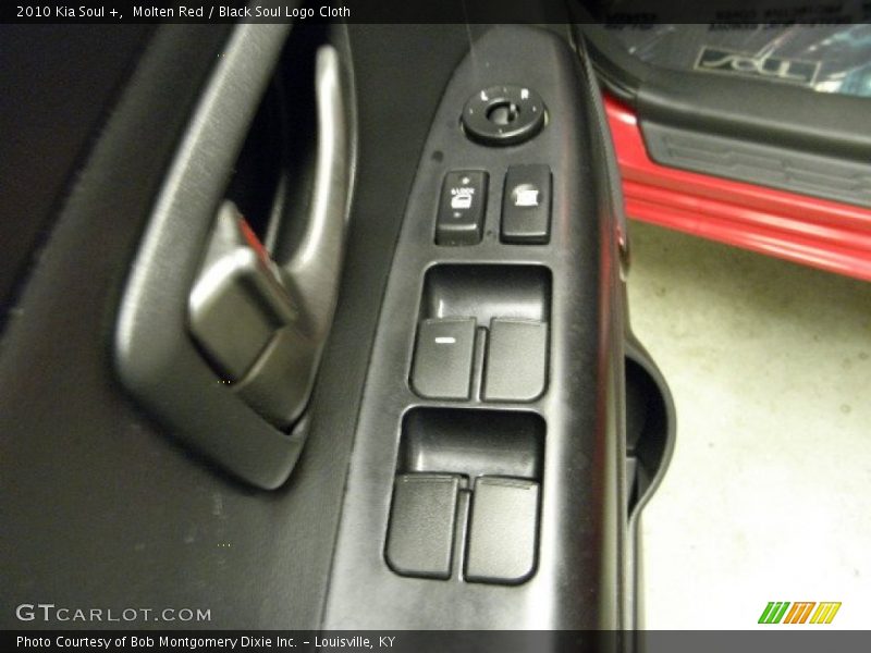 Molten Red / Black Soul Logo Cloth 2010 Kia Soul +