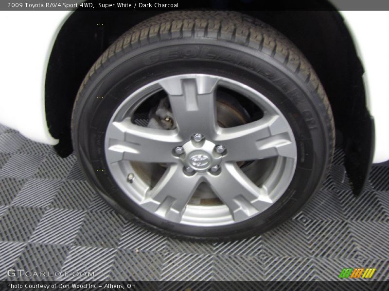 Super White / Dark Charcoal 2009 Toyota RAV4 Sport 4WD
